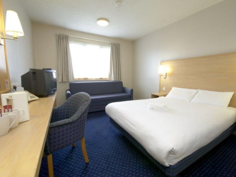 Travelodge Limerick Junction Exteriér fotografie