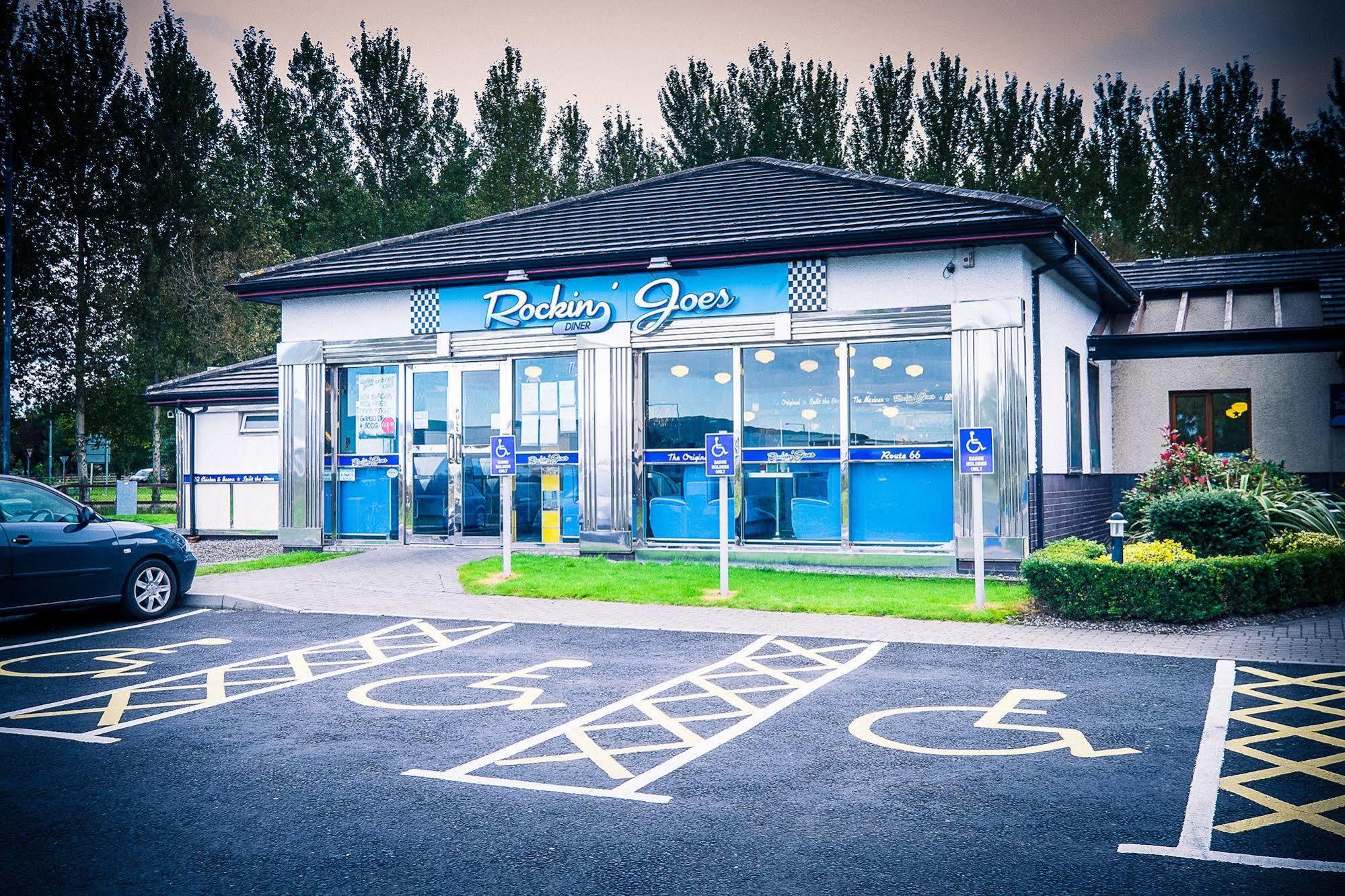 Travelodge Limerick Junction Exteriér fotografie